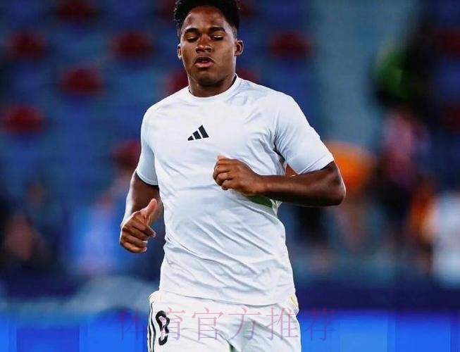 科贝:皇马正考虑将恩德里克外租 但球员希望留队